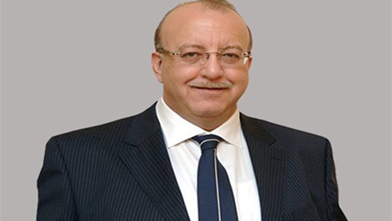 علاء والى يتقدم بطلب