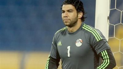 طارق سليمان يشيد بأداء شريف إكرامي في مباراة الأهلي أمام الداخلية