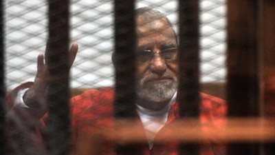 تأجيل محاكمة محمد بديع و92 آخرين بقضية 