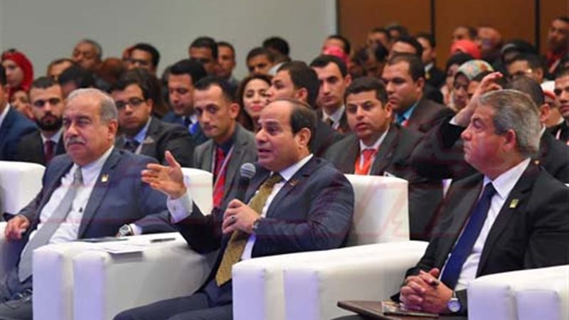 السيسى يدعو لعقد