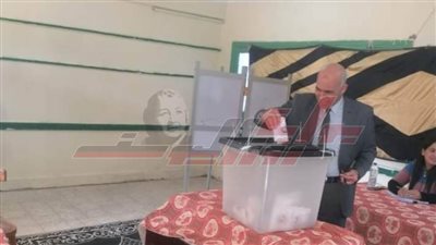 نائب رئيس جامعة كفر الشيخ يدلي بصوته ويدعو المواطنين لاختيار الرئيس السيسي