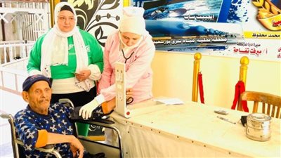 تقديم الخدمات الطبية في محيط اللجان لليوم الثاني بالانتخابات الرئاسية