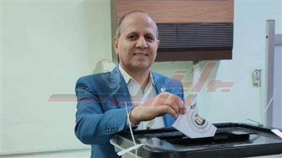 وكيل التعليم: يدلي بصوته ويدعو جموع المواطنين للنزول إلى صناديق الاقتراع