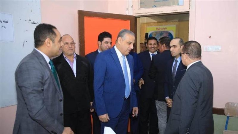 محافظ سوهاج يتفقد