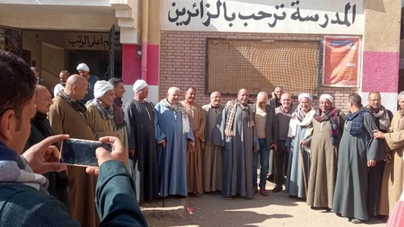 الناخبون امام اللجان