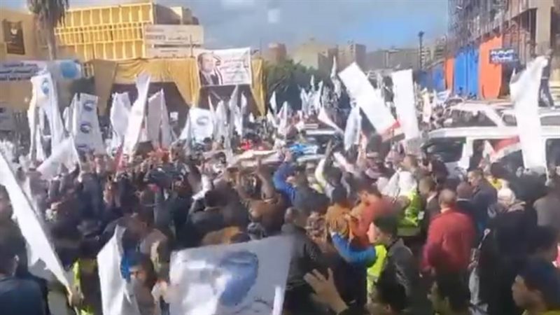 مستقبل وطن ينظم مسيرة