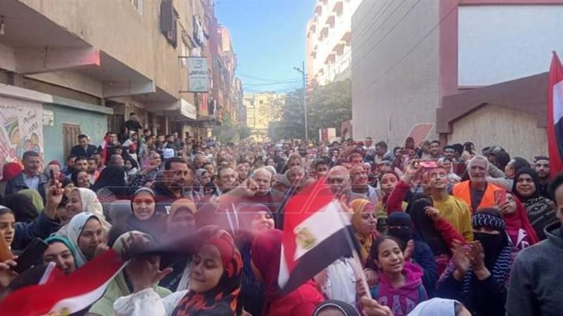 مسيرات حاشدة