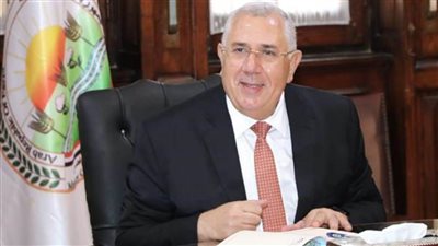 وزير الزراعة يبحث الاستعدادات القائمة لزراعة العروة الشتوية