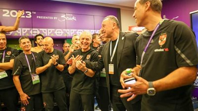 مونديال الأندية| من غرفة الملابس.. احتفالات الأهلي مستمرة عقب التأهل للدور نصف النهائي