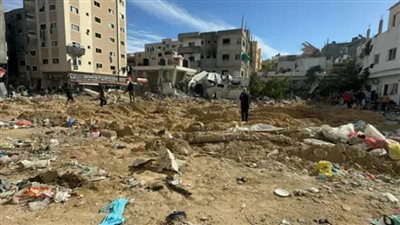 عاجل| الأورومتوسطي: الاحتلال دفن مرضى ونازحين أحياء بساحة مستشفى كمال عدوان