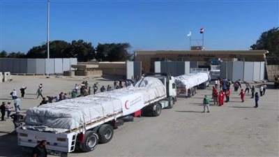 عاجل.. إدخال مساعدات و5 شاحنات وقود و4 جرحى فلسطينيين عبر ميناء رفح