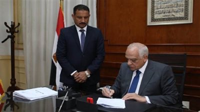 عاجل.. محافظ الجيزة يعتمد موعد بدء امتحانات الفصل الدراسي الأول