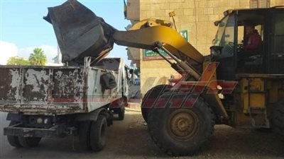 حملات نظافة مكبرة تجوب شوارع كفر الشيخ