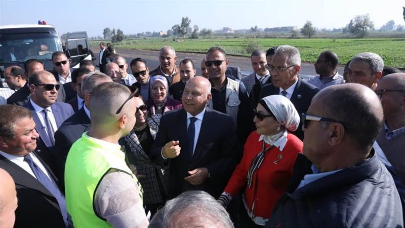 وزير النقل يتفقد