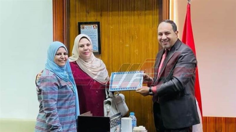 د محمد شقوير يكرم