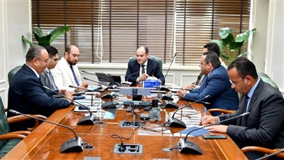 وزير التجارة: ربط مخرجات البحث العلمي بالصناعة للارتقاء بالجودة والتنافسية