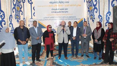 محافظ بني سويف يشهد تسليم 70 مشروعاً لمُستفيدي 