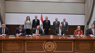 عاجل ..مدبولي يشهد توقيع اتفاقية لتطوير مشروع للهيدروجين الأخضر باستثمارات تتجاوز 4 مليارات دولار