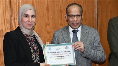  إعلان نتائج مسابقتي الطالب والطالبة المثاليين.. ومسابقة الشطرنج في احتفالية بجامعة القناة