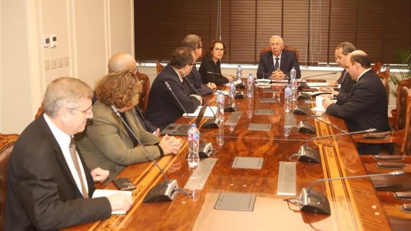 القصير خلال استقباله