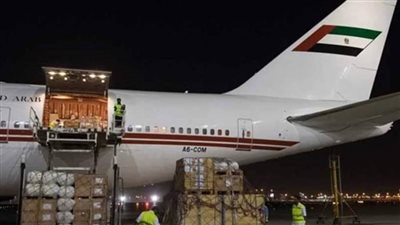 وصول ثلاث طائرات إلى مطار العريش تحمل 127 طن مساعدات لقطاع غزة