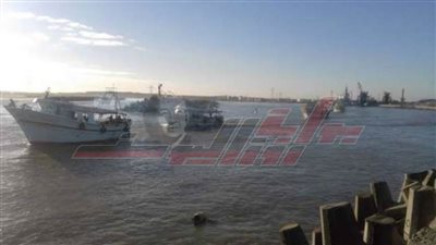 استئناف حركة الملاحة واستئناف رحلات الصيد من ميناء البرلس بكفر الشيخ