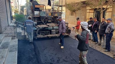 محافظ المنيا يتابع خطة الرصف بمركزي بني مزار وملوي