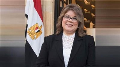 وكيلة الشيوخ: الرئيس السيسي لديه رؤية شاملة لإقليم قناة السويس