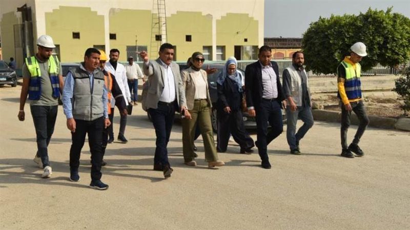 مسؤولو الإسكان يتفقدون