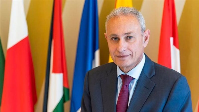 السفير ناصر كامل