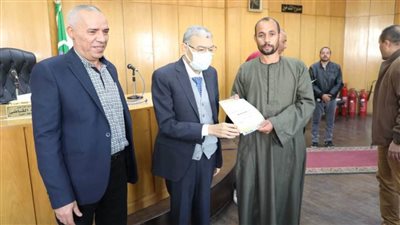 محافظ المنيا يكرم 20 فائزاً في المسابقة الدينية لإذاعة شمال الصعيد