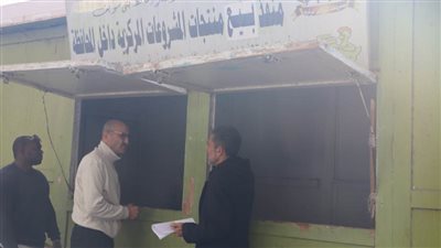 سكرتير بنى سويف يتفقد عدداً من منافذ بيع منتجات مشروع الدواجن