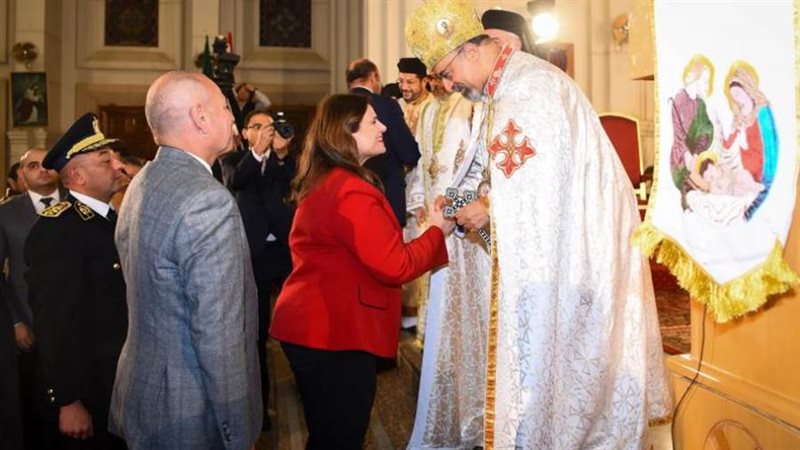 وزيرة الهجرة تشارك