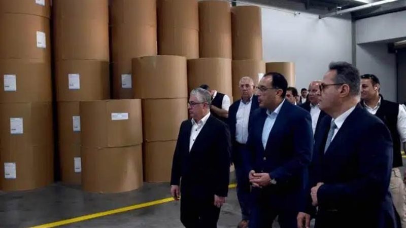 رئيس الوزراء خلال