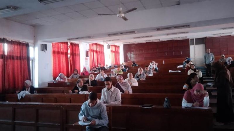 امتحانات جامعة بنى