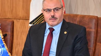 استعدادات بجامعة قناة السويس لإجراء امتحانات الفصل الدراسي الأول