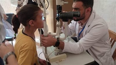 توقيع الكشف الطبي بالمجان على 1628 خلال قافلة طبية بالمنيا