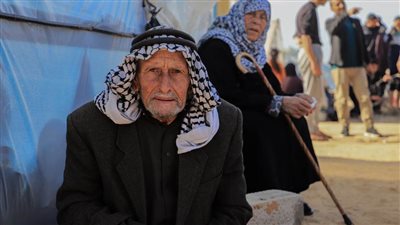 المسنون في غزة يفتقرون لأبسط حقوقهم خلال الحرب