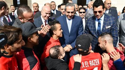 لأول مرة.. صناع السعادة من الأقزام يشاركون في ماراثون زايد الخيري