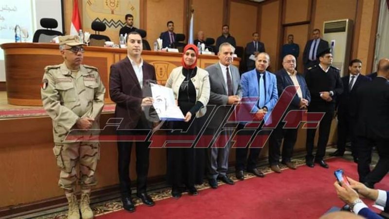 خلال التكريم