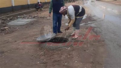 تطهير شبكات صفايات الأمطار والصرف الصحي ورفع الإشغالات بكفر الشيخ 