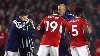 مانشستر يونايتد يسقط أمام نوتنجهام فورست في البريميرليج