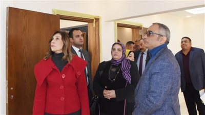 وزيرة الثقافة تتفقد أعمال تطوير ورفع كفاءة قصر ثقافة حلوان 
