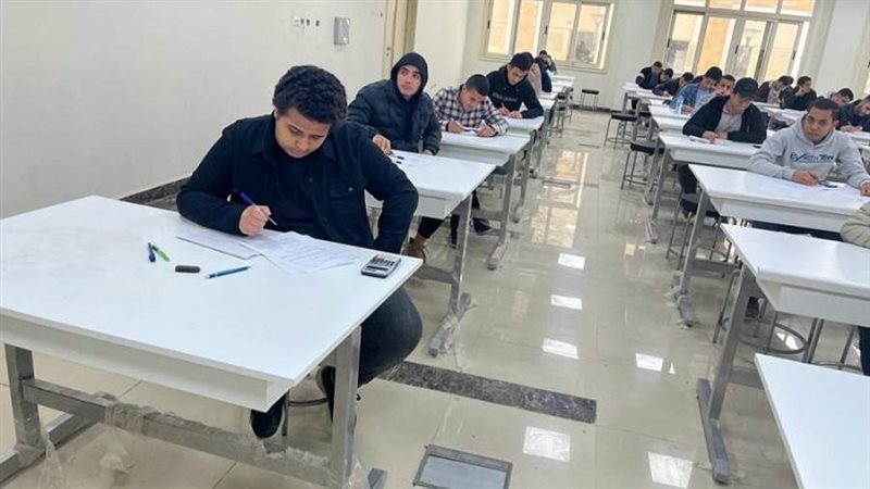 امتحانات جامعة بنى