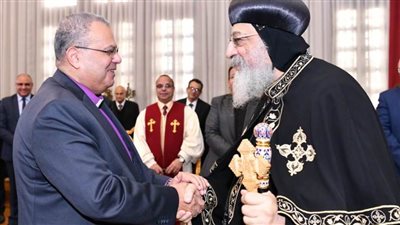 رئيس الطائفة الإنجيلية يهنئ البابا تواضروس بعيد الميلاد المجيد