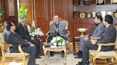محافظ بني سويف يلتقي رئيس قصور الثقافة ويناقش الموقف التنفيذي لعدة مشروعات