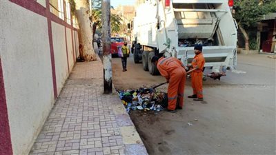 محافظ أسيوط: حملات نظافة وتمهيد وتسوية الطرق بقرى مركزي ديروط والبداري