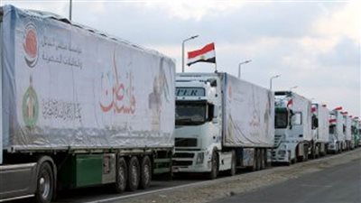 إدخال 90 شاحنة مساعدات إنسانية وإغاثية للفلسطينيين في غزة