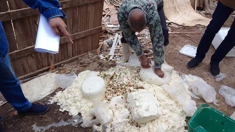 إعدام أغذية فاسدة