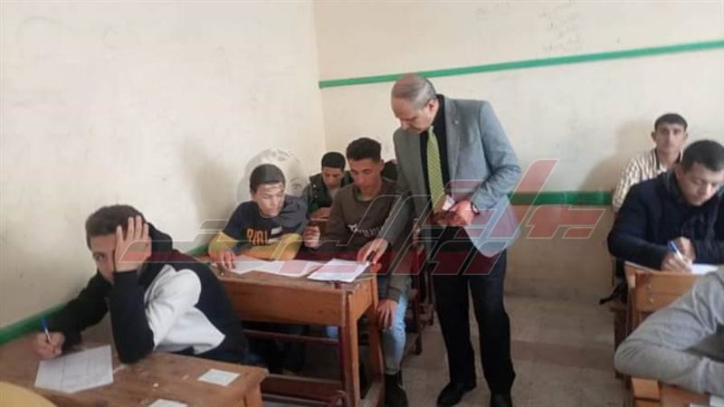 تفقد لجان الامتحانات